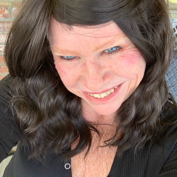 Meet your posher - Picture 10 of 16